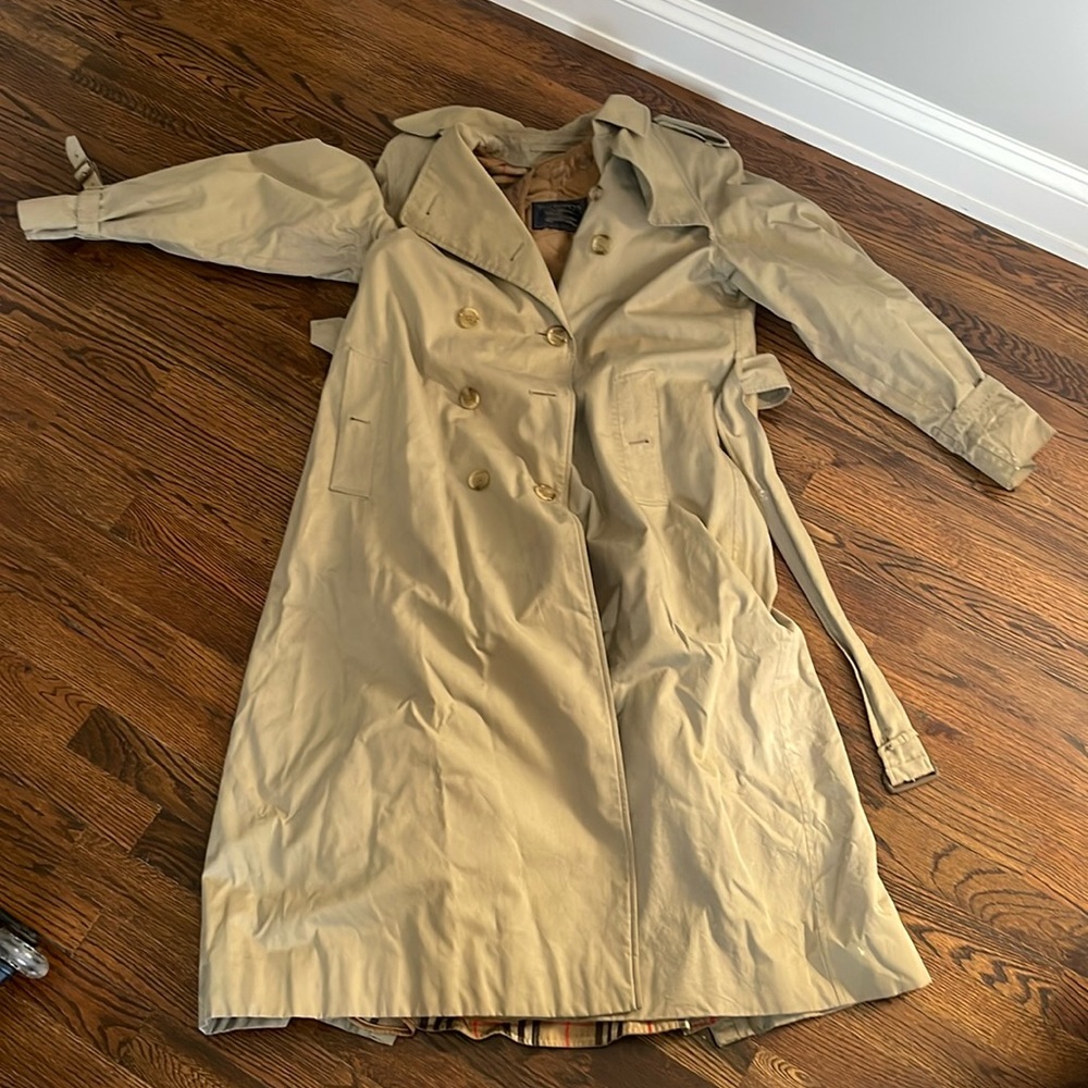 Burberry London Trenchcoat with lining